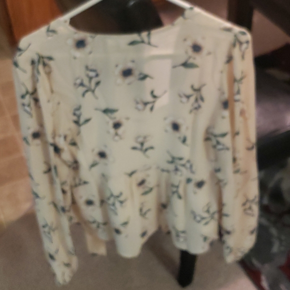 NWT BOUTIQUE TOP - Picture 9 of 11